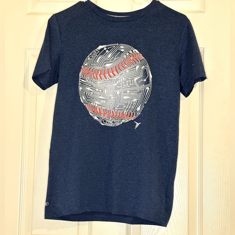 Old Navy Active Go-Dry short sleeve shirt